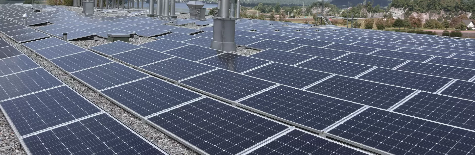 Photovoltaikanlage für Gewerbebetrieb bei Schreinerei Schürpf