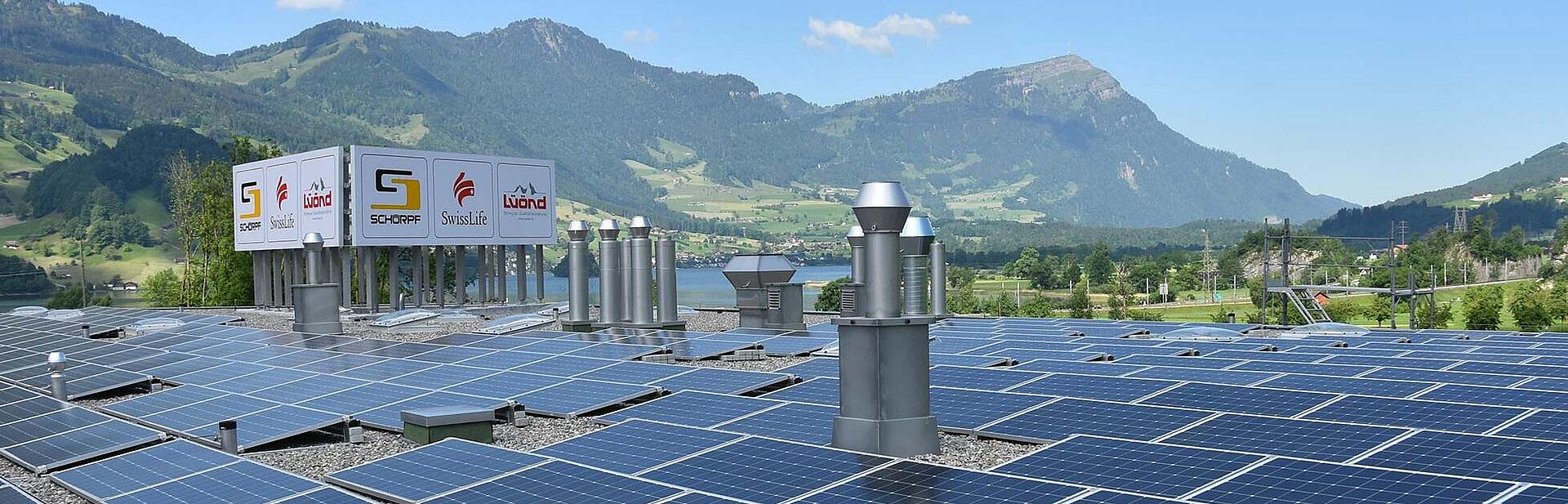 Photovoltaik Anlage für Gewerbe Schreinerei Schürpf mit ecocoach AG