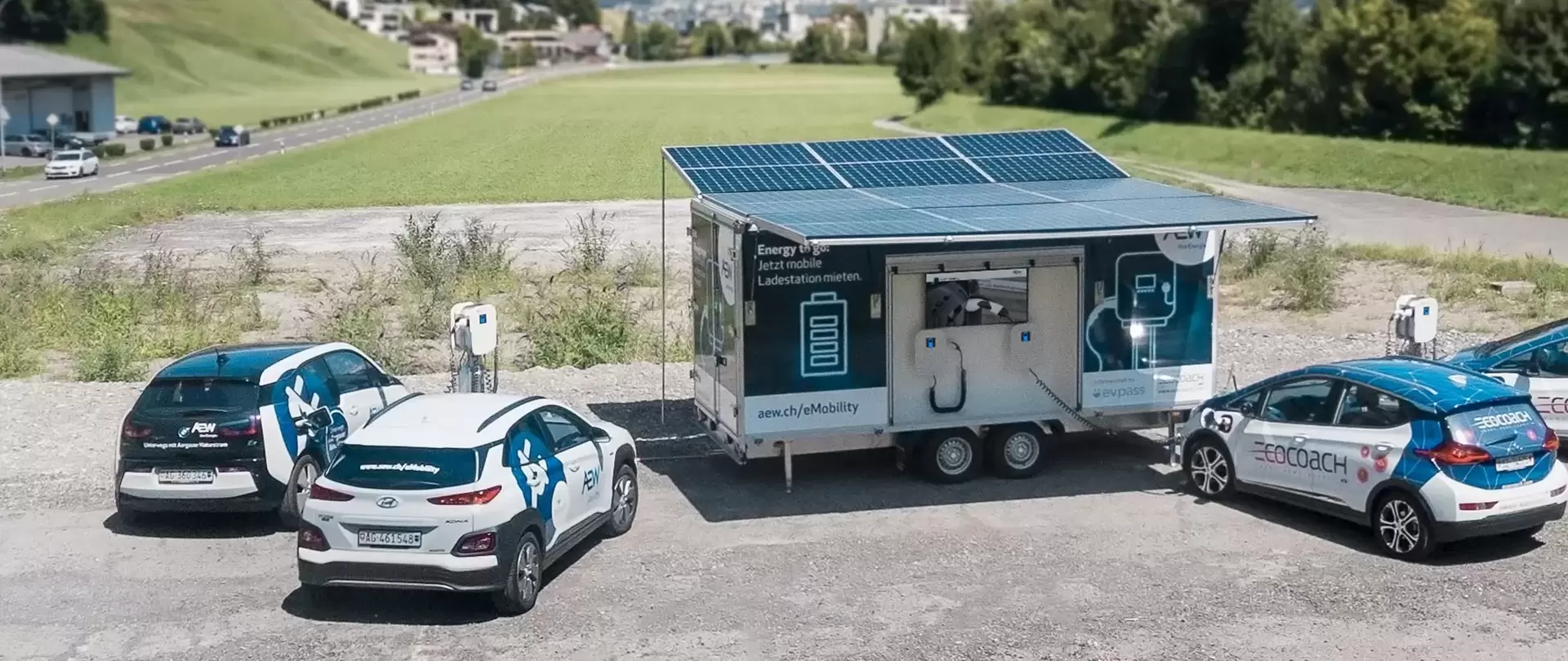 Mobile Ladestation für Elektrofahrzeuge von ecocoach AG